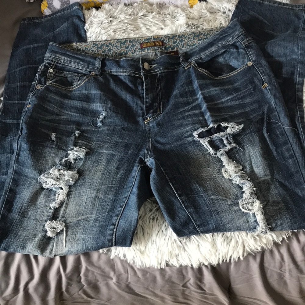 ZD distressed jeans